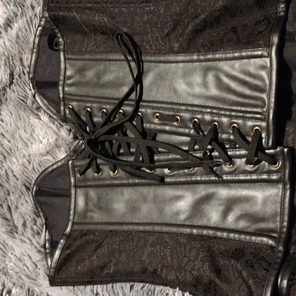 Charmian spiral boned corset - Picture 4 of 11